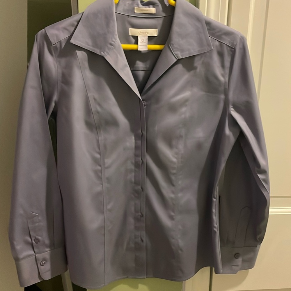 NWOT size 0 Chicos no-iron dress shirt